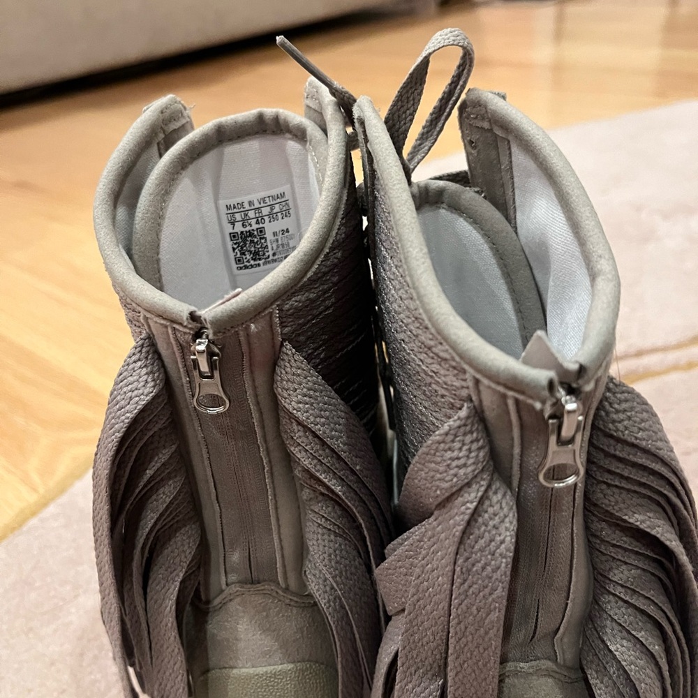 Adidas by Stella McCartney Rasant v3 fringe sneakers - Picture 2 of 12